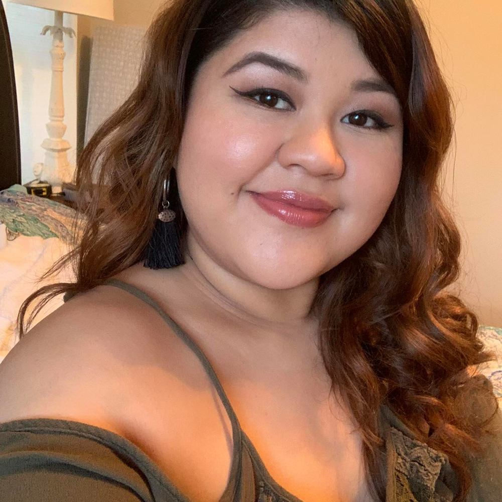 Meet your Posher, Yesica